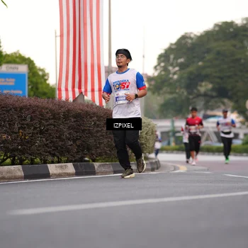 Runner Photo 4676690