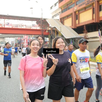 Runner Photo 4676691