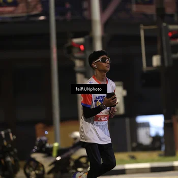 Runner Photo 4676701