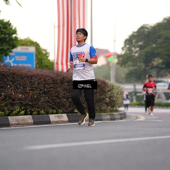 Runner Photo 4676729