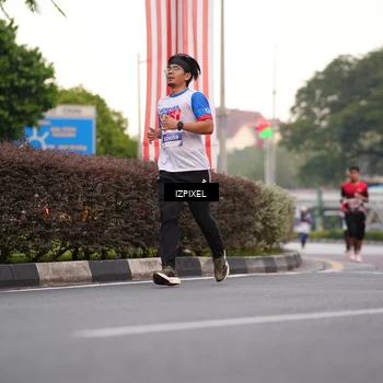 Runner Photo 4676742