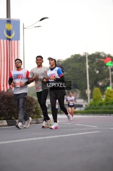 Runner Photo 4676757