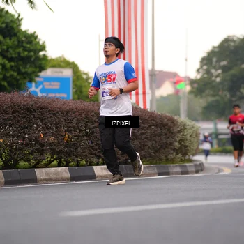 Runner Photo 4676762