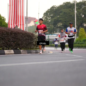 Runner Photo 4676797