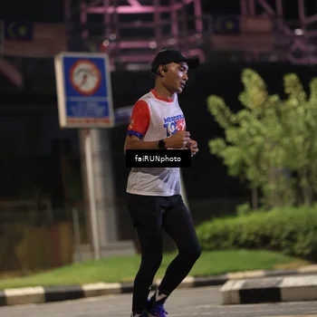 Runner Photo 4676818