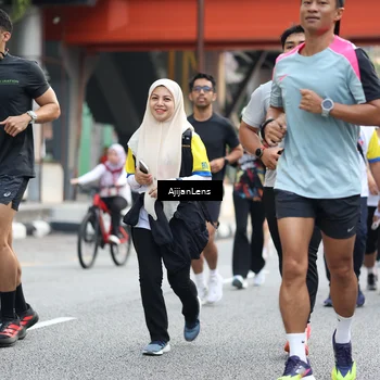 Runner Photo 4676900