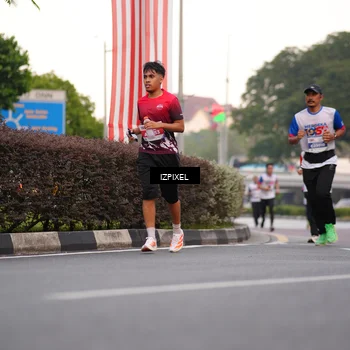 Runner Photo 4677234