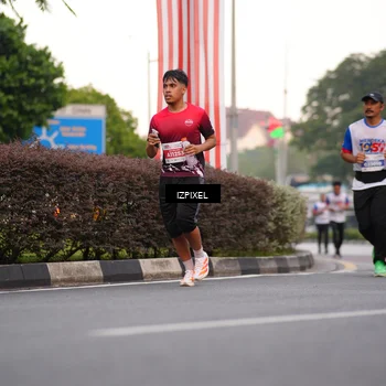 Runner Photo 4677360