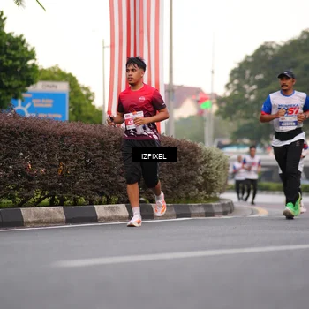 Runner Photo 4677389