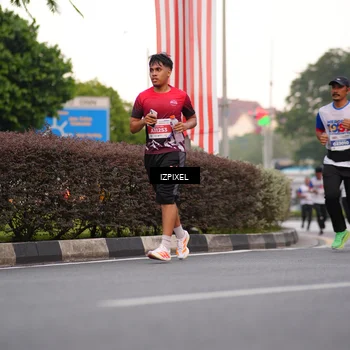Runner Photo 4677390