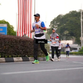 Runner Photo 4677480