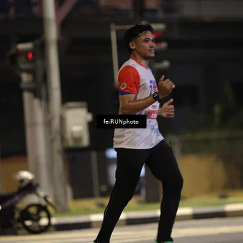 Runner Photo 4677993