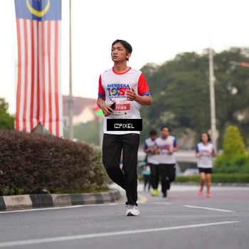 Runner Photo 4679543