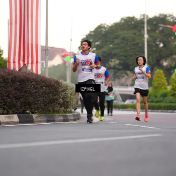 Runner Photo 4679773