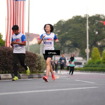 Runner Photo 4680012