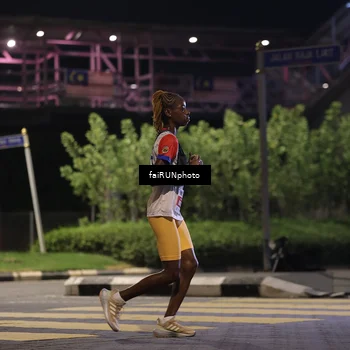 Runner Photo 4680420