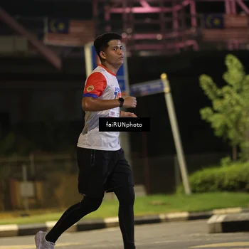 Runner Photo 4680913