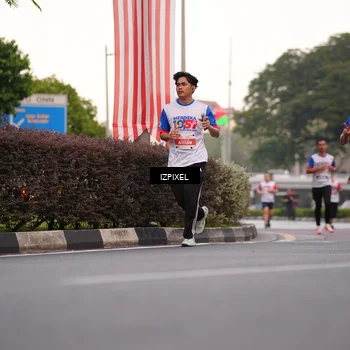 Runner Photo 4681020