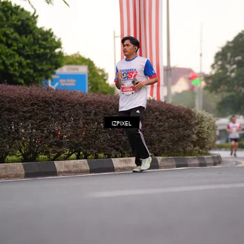 Runner Photo 4681077