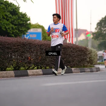 Runner Photo 4681186