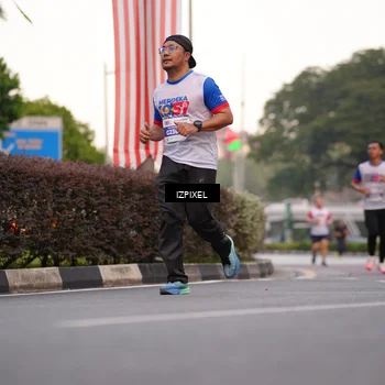 Runner Photo 4681223