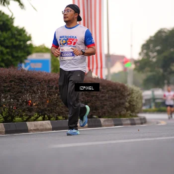 Runner Photo 4681315