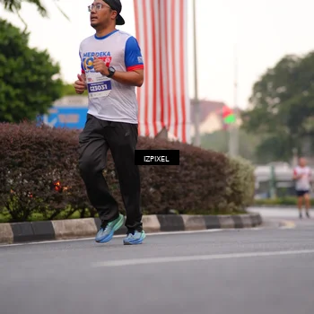 Runner Photo 4681390