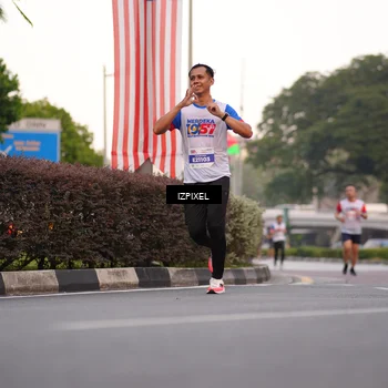 Runner Photo 4681558