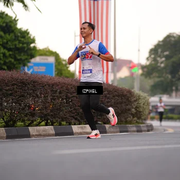 Runner Photo 4681623