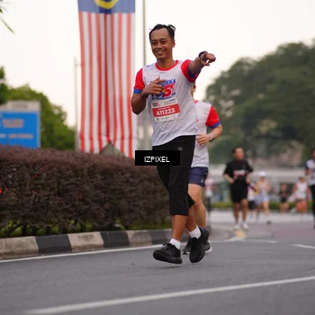 Runner Photo 4681945