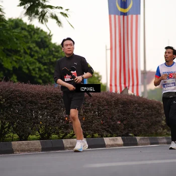 Runner Photo 4682417