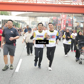 Runner Photo 4682721