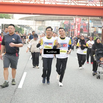 Runner Photo 4682732