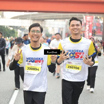 Runner Photo 4682876