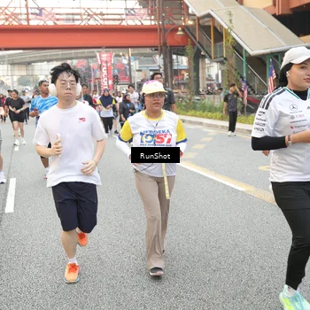 Runner Photo 4683214
