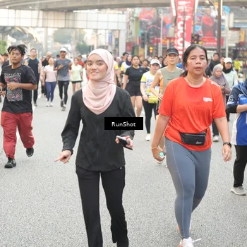 Runner Photo 4683415