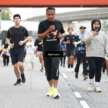 Runner Photo 4683430