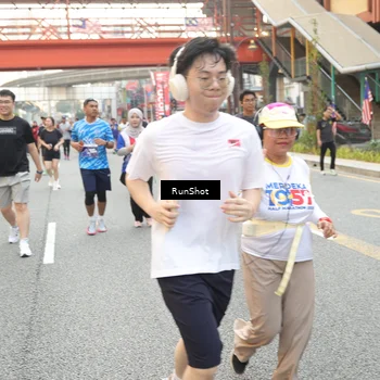 Runner Photo 4683434