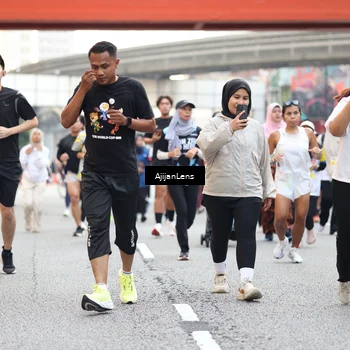 Runner Photo 4683471