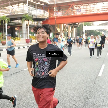 Runner Photo 4683660