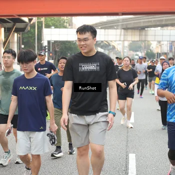 Runner Photo 4683765