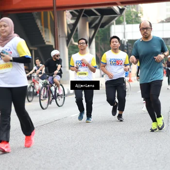Runner Photo 4683773