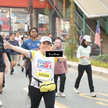 Runner Photo 4683837
