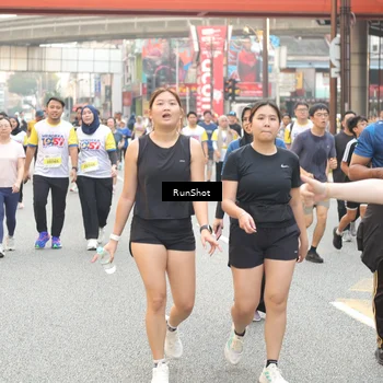 Runner Photo 4683876