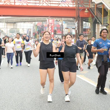 Runner Photo 4683943