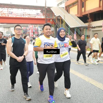 Runner Photo 4684372