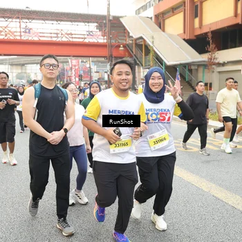 Runner Photo 4684408