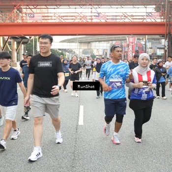 Runner Photo 4684425