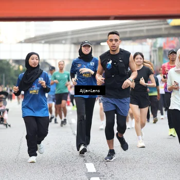 Runner Photo 4684494