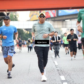 Runner Photo 4684534